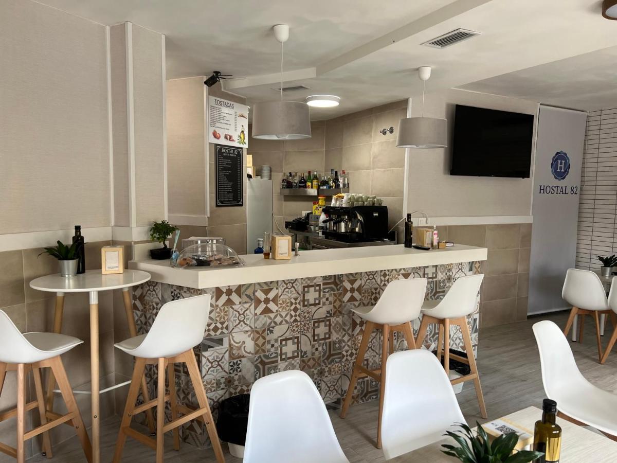 Hostal 82 Olias del Rey Ngoại thất bức ảnh