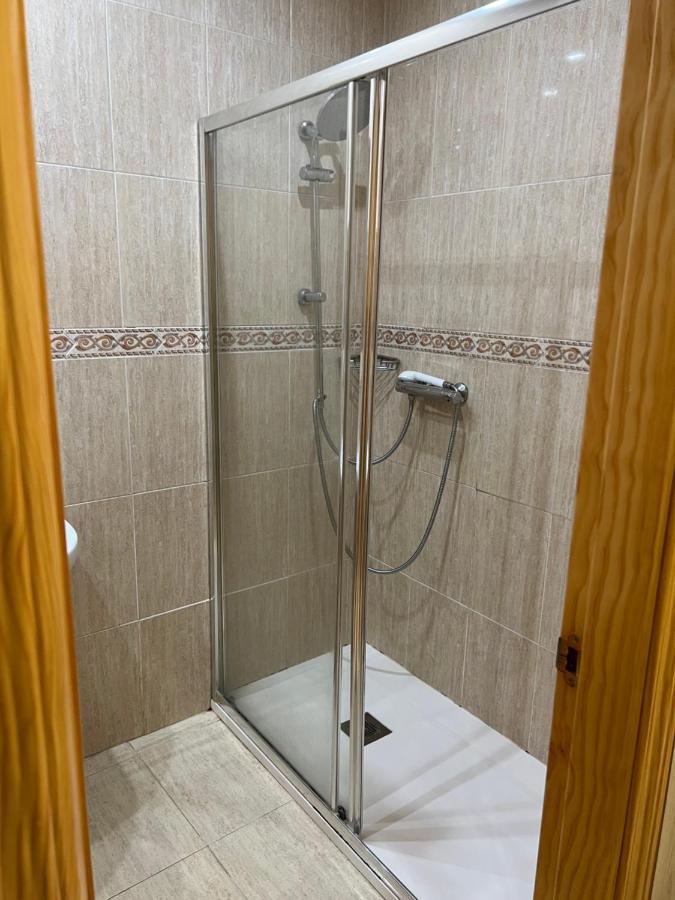 Hostal 82 Olias del Rey Ngoại thất bức ảnh