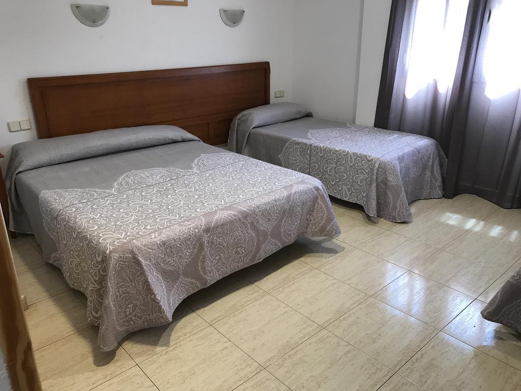Hostal 82 Olias del Rey Phòng bức ảnh
