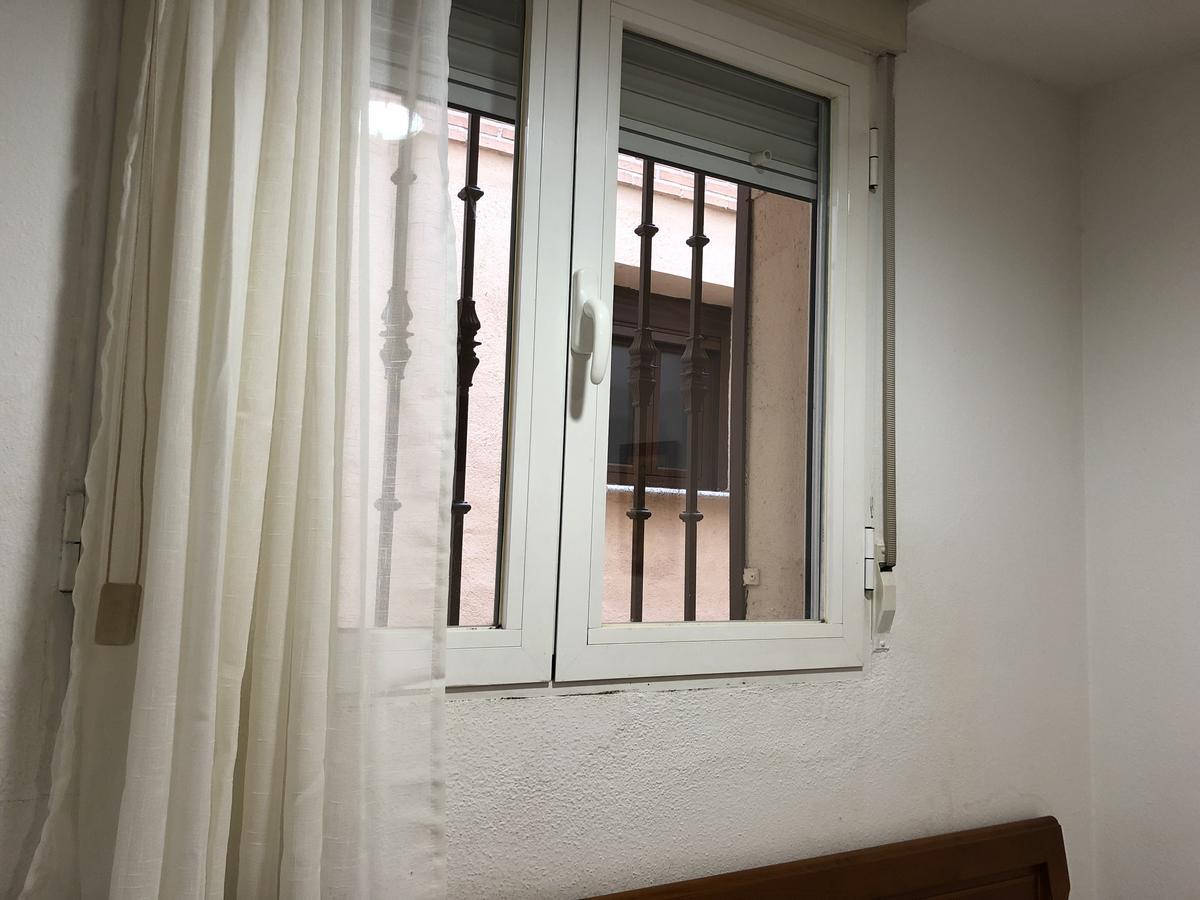 Hostal 82 Olias del Rey Ngoại thất bức ảnh