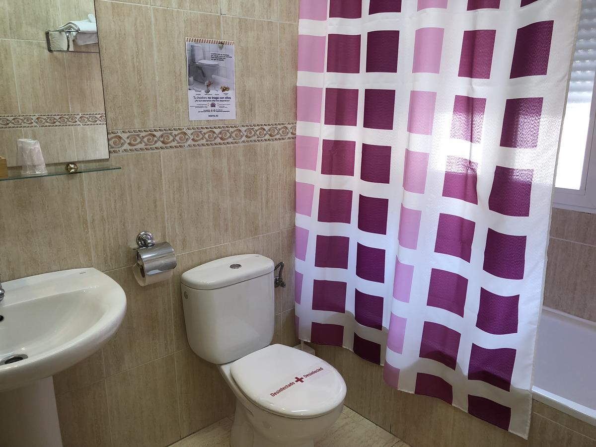 Hostal 82 Olias del Rey Ngoại thất bức ảnh