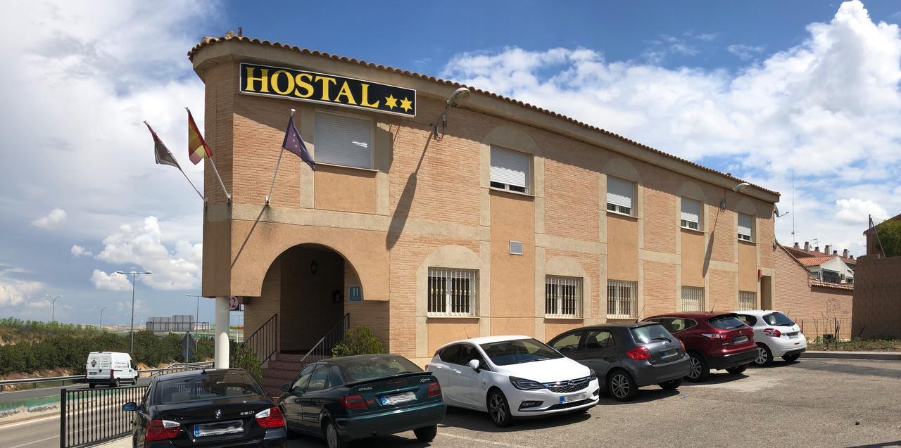 Hostal 82 Olias del Rey Ngoại thất bức ảnh