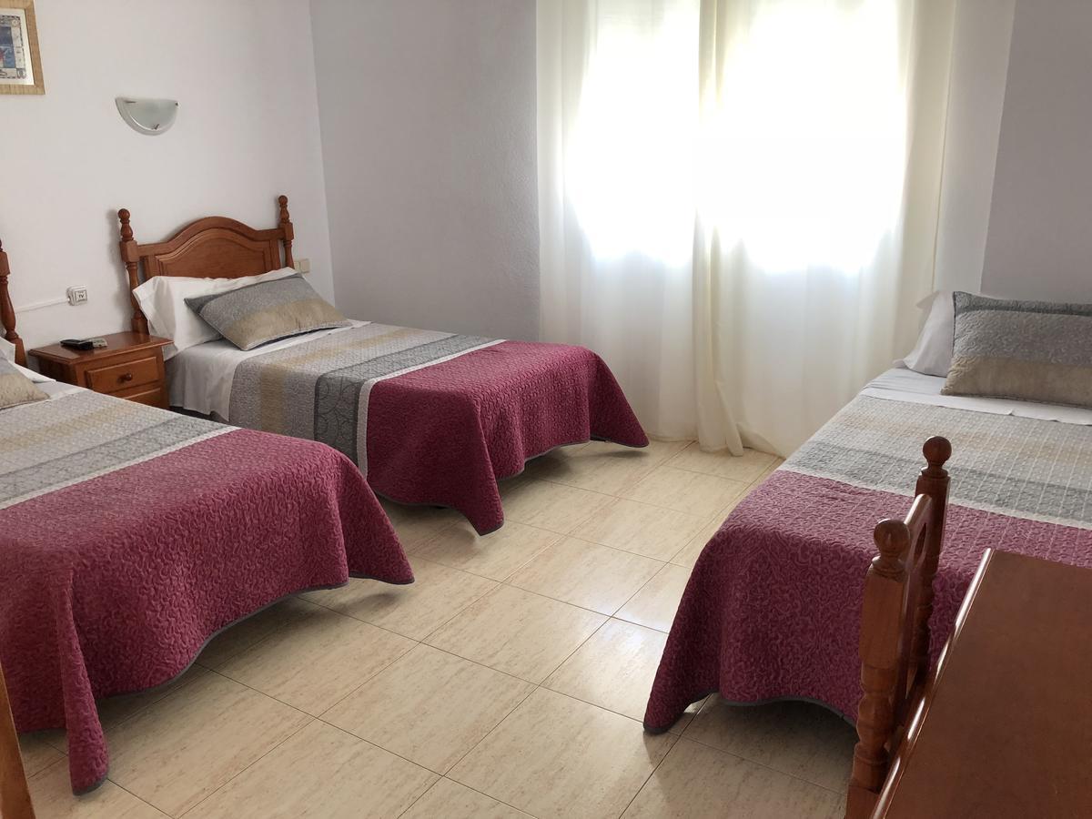 Hostal 82 Olias del Rey Ngoại thất bức ảnh